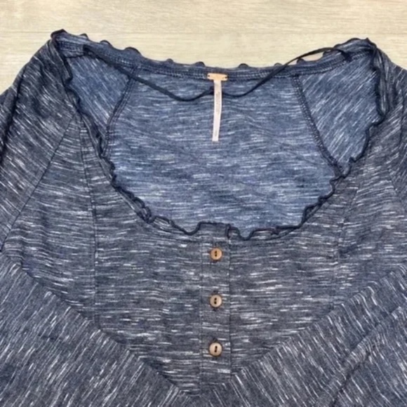 FREE PEOPLE Henley buttons long sleeve dark blue Small NWT - Picture 12 of 13